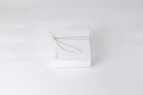 外郎重ねとかすてら・栗ぼうし・栗三笠・苞もちの詰合わせ