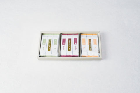 本多屋の外郎 重ねの詰合わせ (3包 / 9本入)　こし餡・抹茶・季節